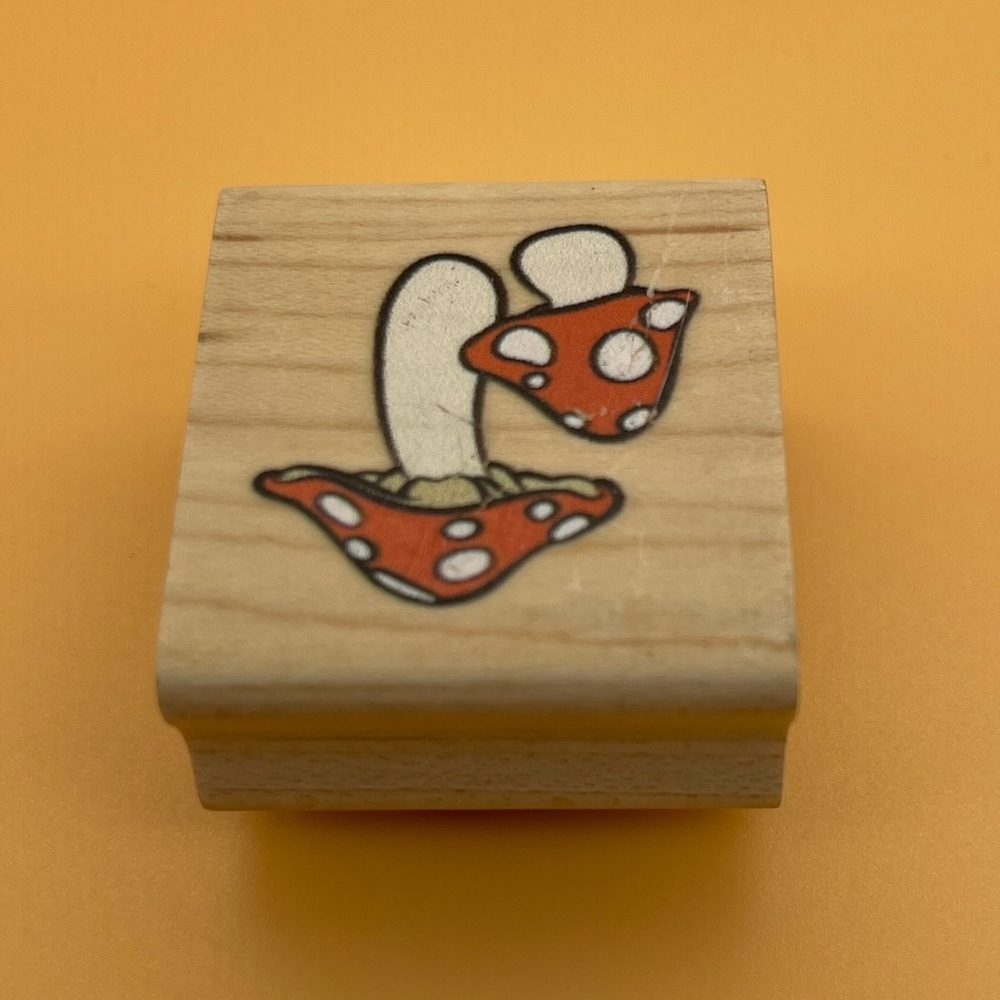 Amanita Muscaria/Toadstool Mushrooms 🍄 Rubber Stamp - Picture 5 of 7